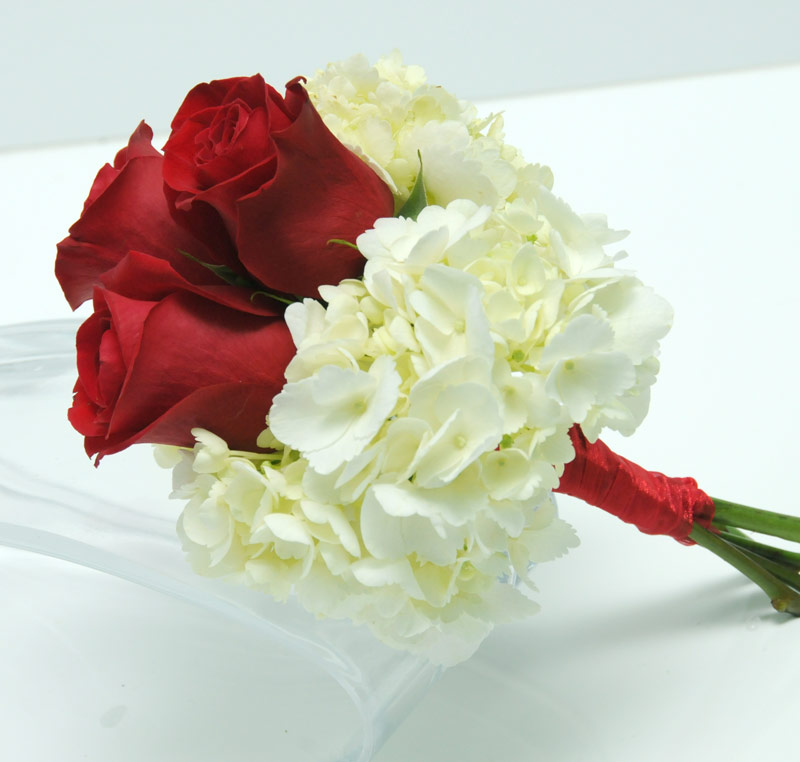 Three Rose Bouquet Hydrangea