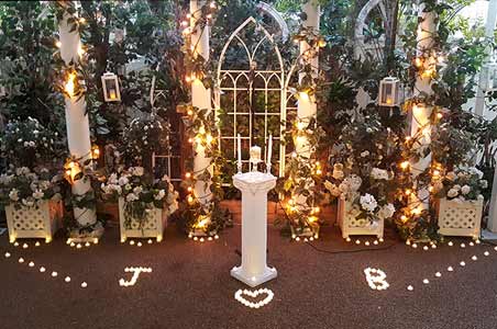 Viva Las Vegas Weddings Chapels - The Garden Chapel