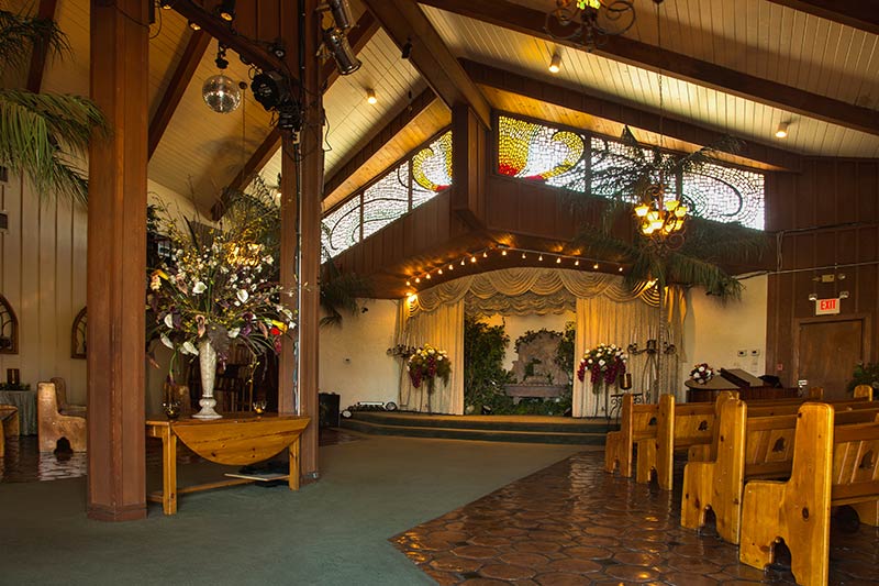 Main Chapel At Viva Las Vegas Wedding Chapels Las Vegas Wedding