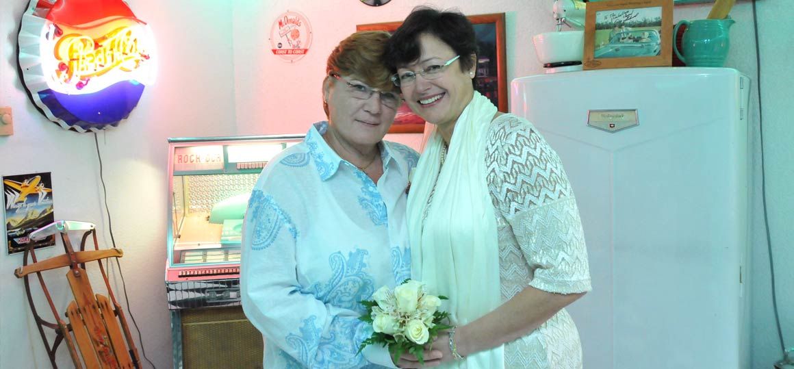 Doo-Wop-Diner-LGBT-Wedding-1