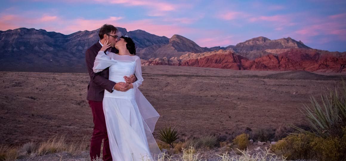 The Red Rock Wedding With Incredible Red Rock Vistas